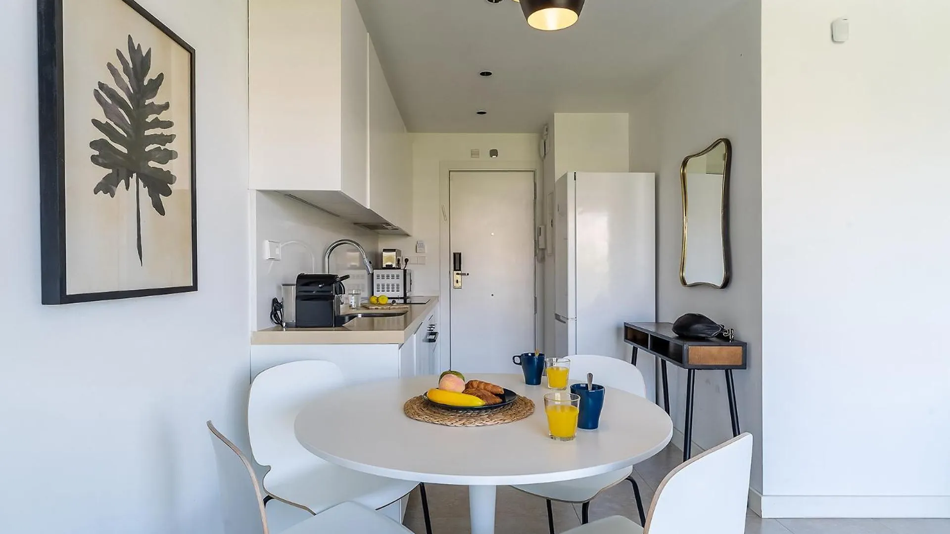 Ola Living Poblenou Beach برشلونة 0*,  إسبانيا