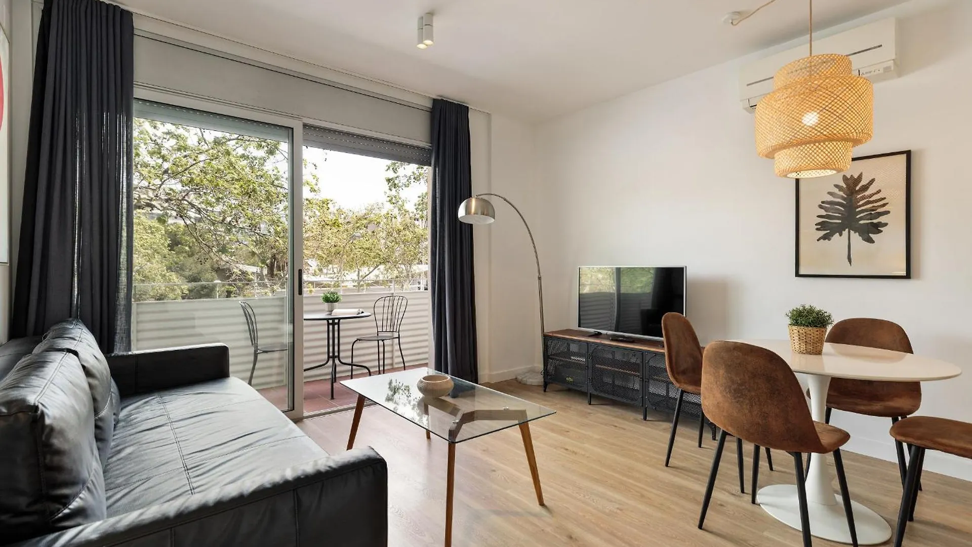 Ola Living Poblenou Beach برشلونة
